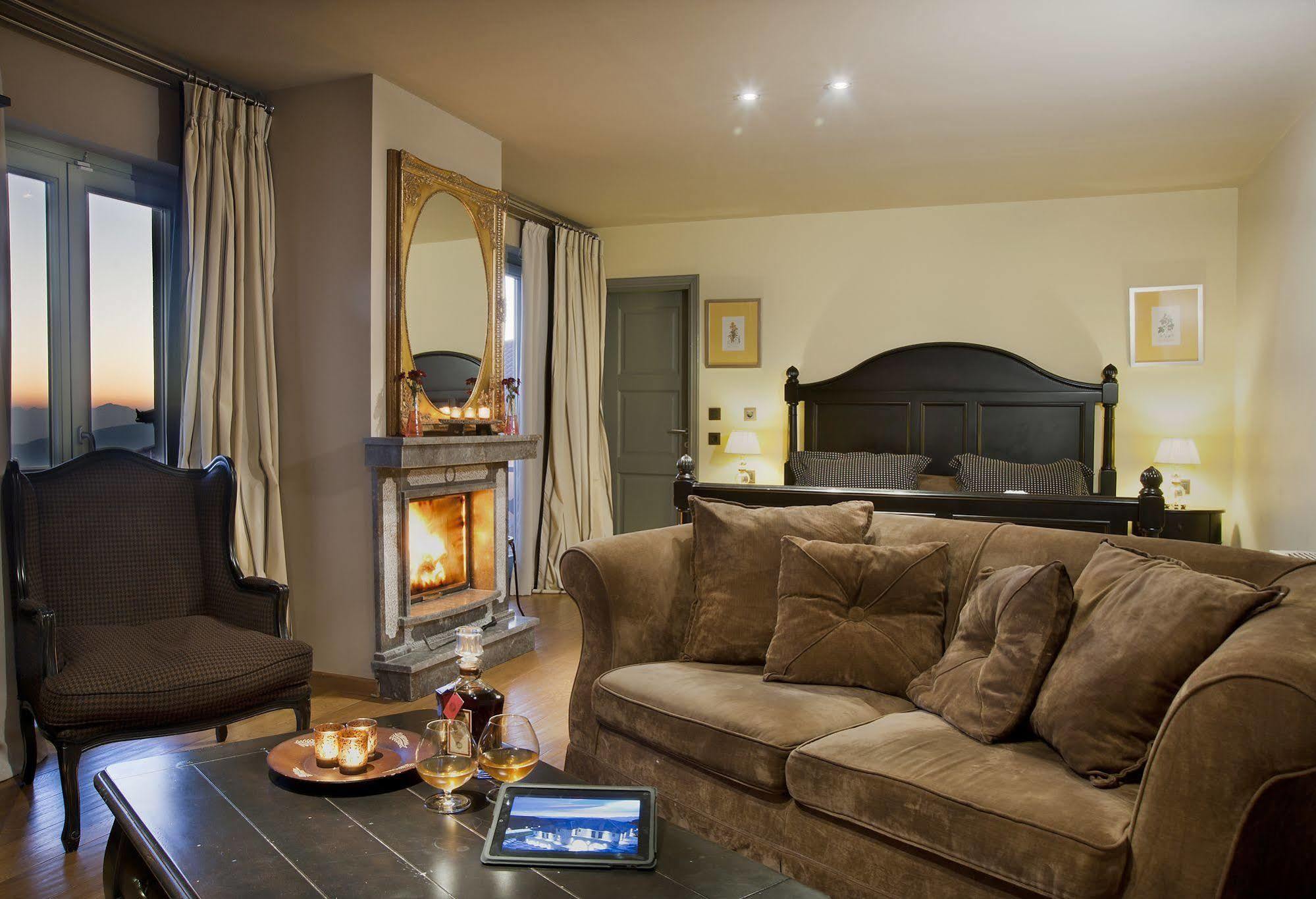 Aegli Arachova Hotel Ngoại thất bức ảnh