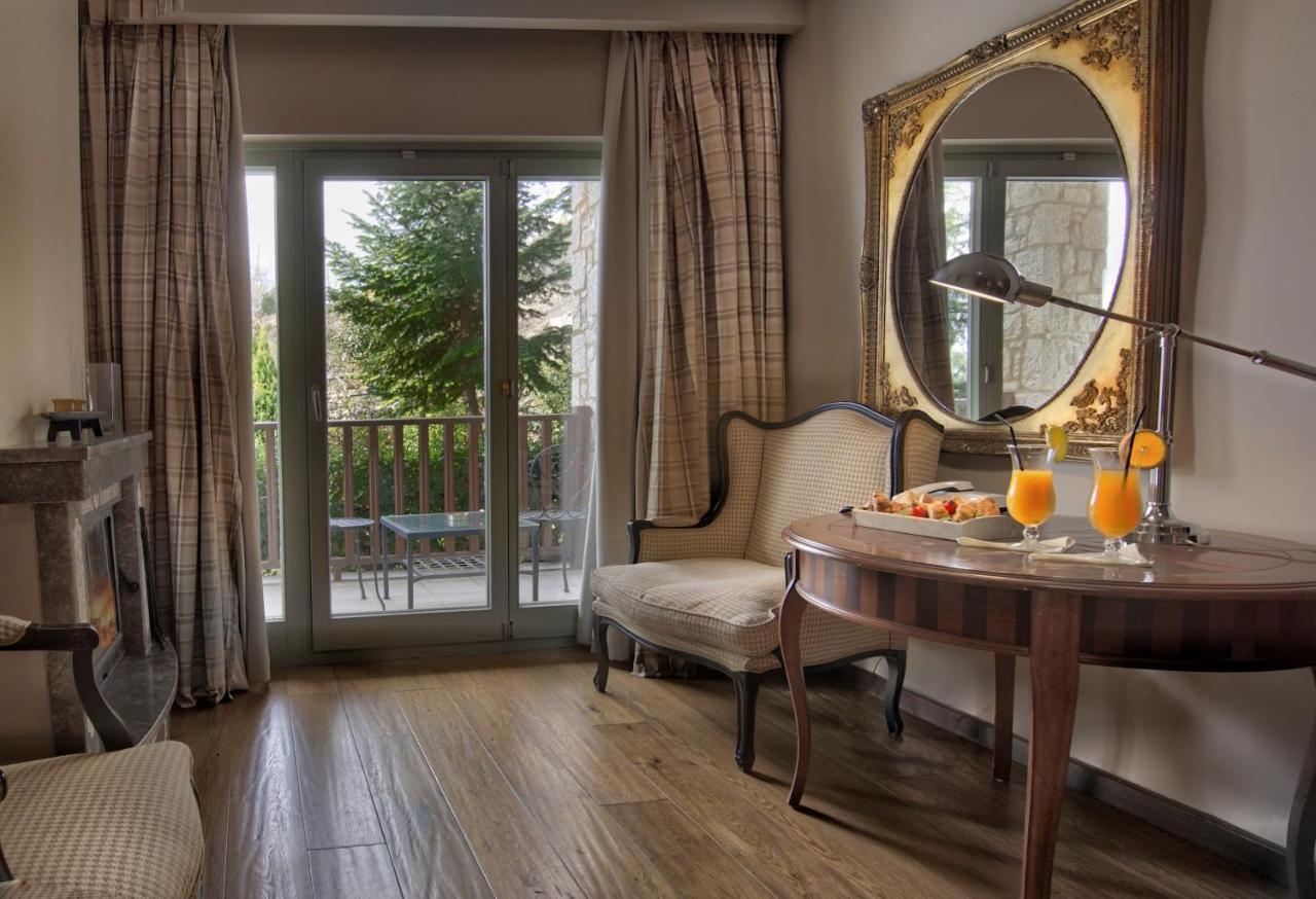 Aegli Arachova Hotel Ngoại thất bức ảnh